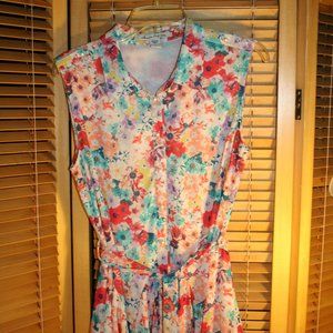 American Rags White w/Multi Color Floral Size M